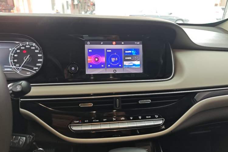 Used GAC Trumpchi M6 2019 270T DCT Elite Edition (7-seater) China VI Audio And AC Panel