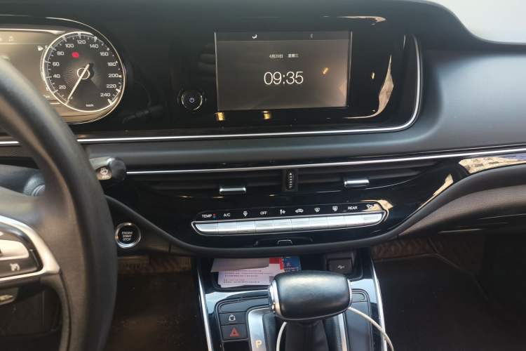 Used GAC Trumpchi M6 2019 270T DCT Luxury Edition (7-seater) China VI Audio And AC Panel