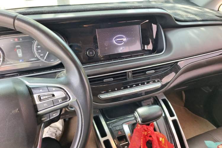 Used GAC Trumpchi M6 2019 270T Automatic Luxury Edition (7-seater) China V Standard Audio And AC Panel