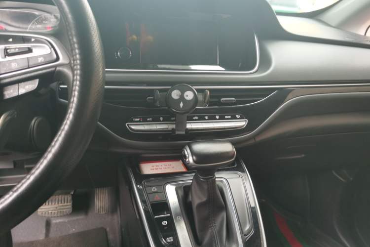 Used GAC Trumpchi M6 2019 270T DCT Luxury Edition (6-seater) China VI Audio And AC Panel