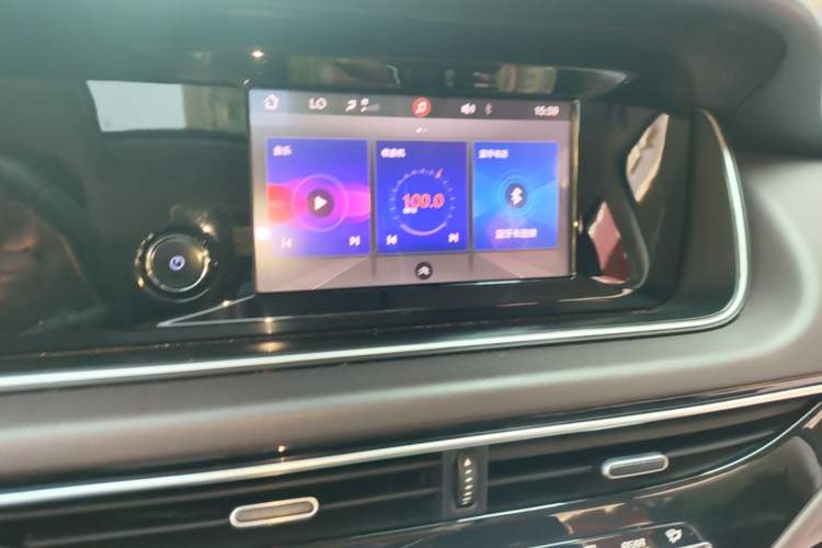 Used GAC Trumpchi M6 2019 270T Automatic Luxury Edition (6-seater) - China V Standard Audio And AC Panel
