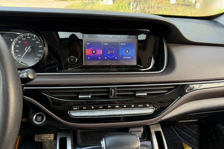 Used GAC Trumpchi M6 2019 270T DCT Luxury Edition (6-seater) China VI Audio And AC Panel