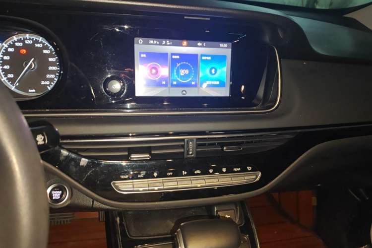 Used GAC Trumpchi M6 2019 270T DCT Luxury Edition (7-seater) China VI Audio And AC Panel