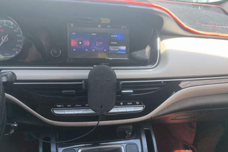 Used GAC Trumpchi M6 2019 270T Manual Elite Edition (7-seater) China V Standard Audio And AC Panel