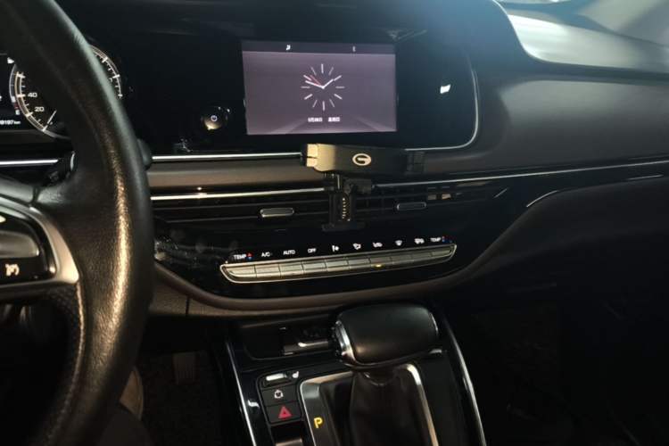 Used GAC Trumpchi M6 2019 270T DCT Luxury Edition (6-seater) China VI Audio And AC Panel