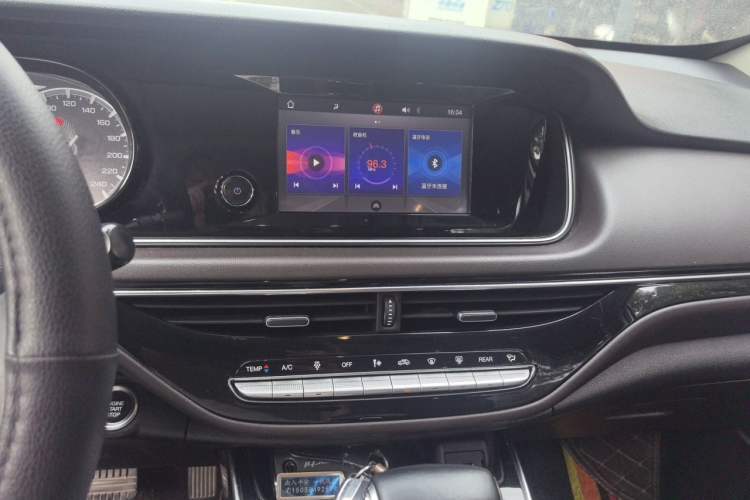 Used GAC Trumpchi M6 2019 270T Automatic Luxury Edition (6-seater) - China V Standard Audio And AC Panel