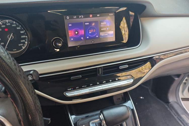 Used GAC Trumpchi M6 2019 270T DCT Elite Edition (7-seater) China VI Audio And AC Panel