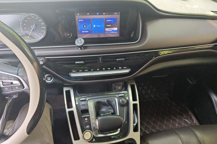 Used GAC Trumpchi M6 2019 270T Automatic Prestige Edition (7-seater) China V Standard Audio And AC Panel