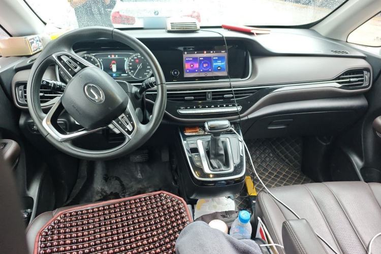 Used GAC Trumpchi M6 2019 270T Automatic Luxury Edition (7-seater) China V Standard Center Console