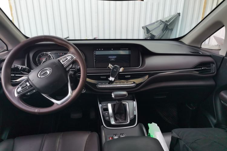 Used GAC Trumpchi M6 2019 270T Automatic Elite Edition (7-seater) China V Standard Center Console