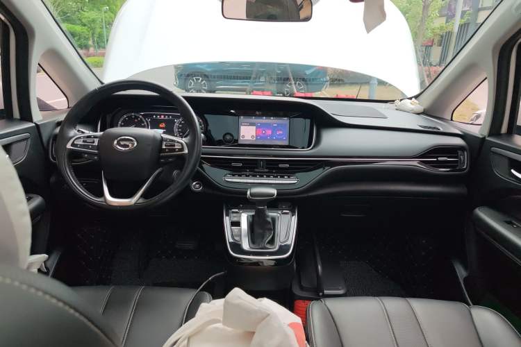 Used GAC Trumpchi M6 2019 270T DCT Luxury Edition (7-seater) China VI Center Console
