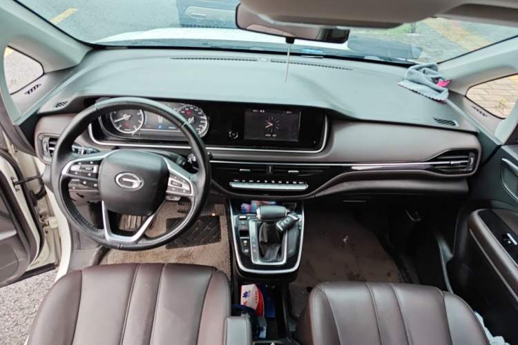 Used GAC Trumpchi M6 2019 270T Automatic Luxury Edition (7-seater) China V Standard Center Console