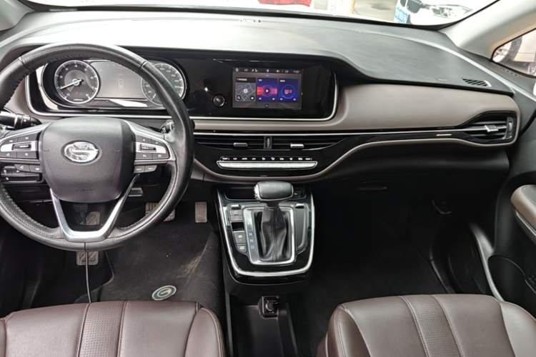 Used GAC Trumpchi M6 2019 270T DCT Luxury Edition (7-seater) China VI Center Console
