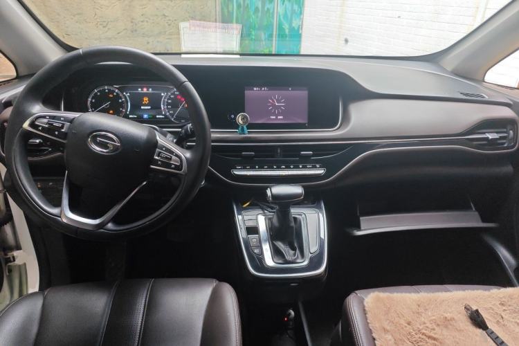 Used GAC Trumpchi M6 2019 270T DCT Luxury Edition (7-seater) China VI Center Console