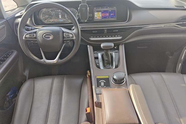 Used GAC Trumpchi M6 2019 270T DCT Luxury Edition (6-seater) China VI Center Console