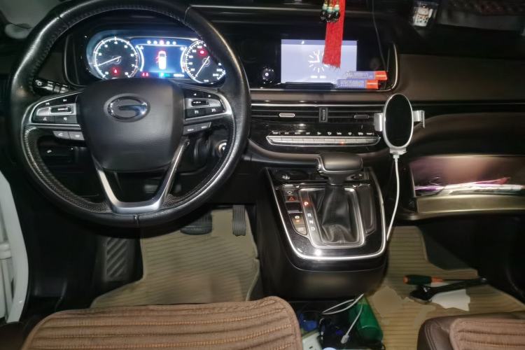 Used GAC Trumpchi M6 2019 270T Automatic Luxury Edition (7-seater) China V Standard Center Console