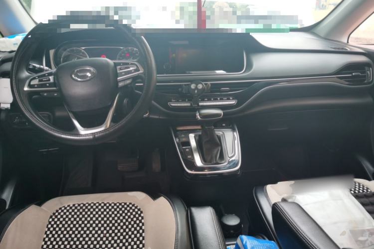 Used GAC Trumpchi M6 2019 270T DCT Luxury Edition (6-seater) China VI Center Console