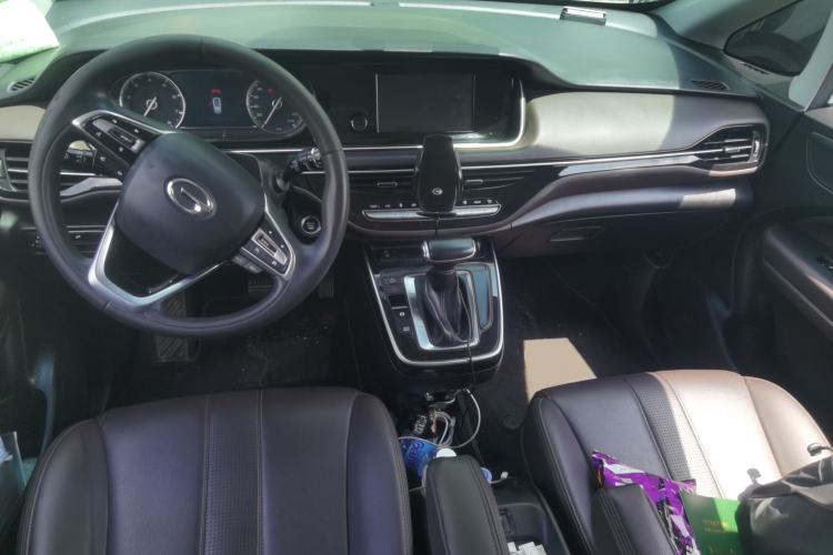 Used GAC Trumpchi M6 2019 270T Automatic Luxury Edition (7-seater) China V Standard Center Console