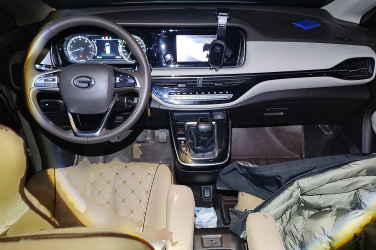 Used GAC Trumpchi M6 2019 270T Manual Elite Edition (7-seater) China V Standard Center Console