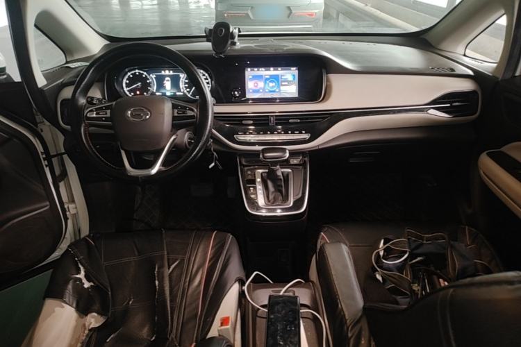 Used GAC Trumpchi M6 2019 270T Automatic Elite Edition (7-seater) China V Standard Center Console