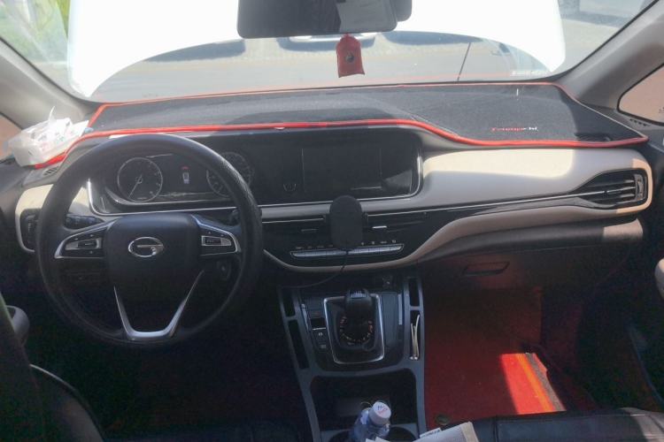 Used GAC Trumpchi M6 2019 270T Manual Elite Edition (7-seater) China V Standard Center Console
