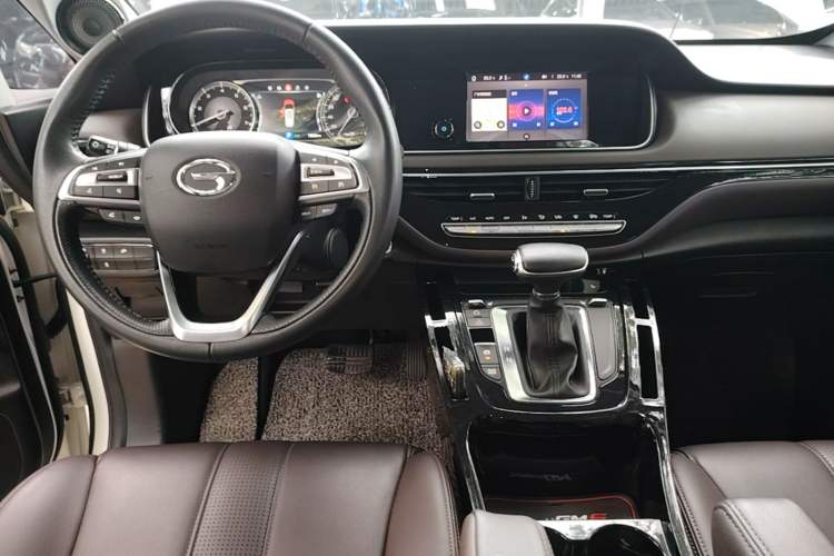 Used GAC Trumpchi M6 2019 270T DCT Luxury Edition (6-seater) China VI Center Console