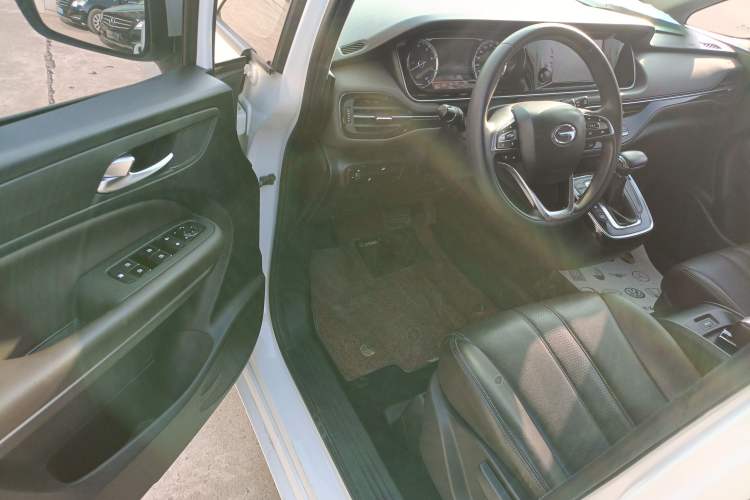 Used GAC Trumpchi M6 2019 270T Automatic Luxury Edition (6-seater) - China V Standard Driver Seat