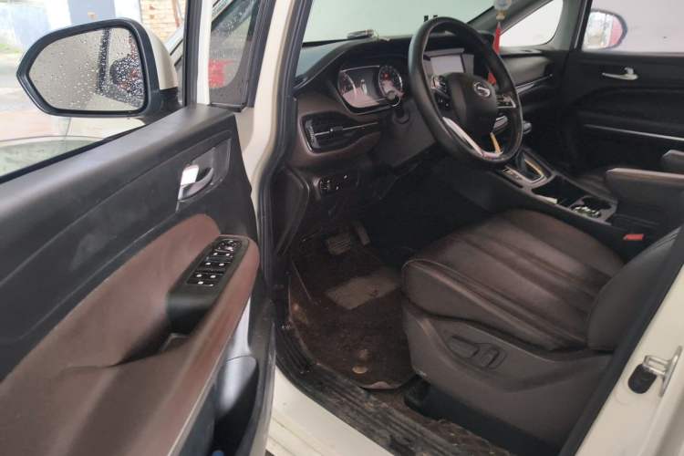 Used GAC Trumpchi M6 2019 270T Automatic Luxury Edition (7-seater) China V Standard Driver Seat