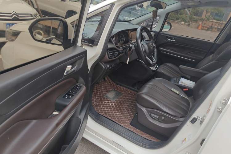 Used GAC Trumpchi M6 2019 270T DCT Luxury Edition (6-seater) China VI Driver Seat