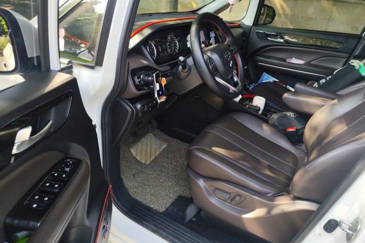 Used GAC Trumpchi M6 2019 270T DCT Luxury Edition (7-seater) China VI Driver Seat