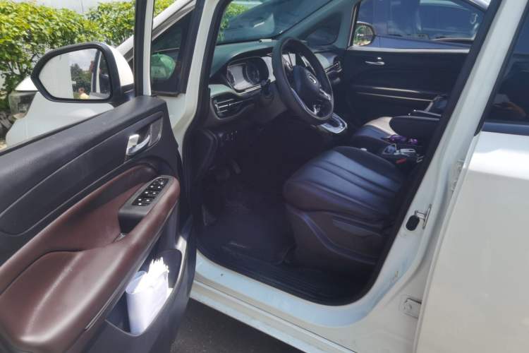 Used GAC Trumpchi M6 2019 270T Automatic Luxury Edition (7-seater) China V Standard Driver Seat