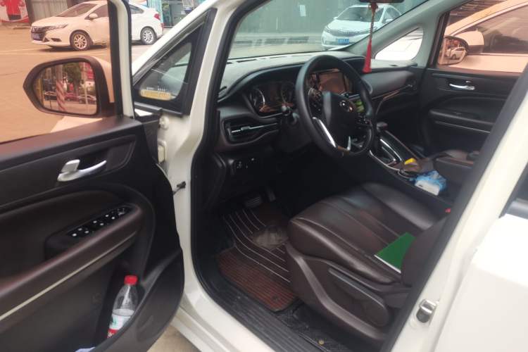 Used GAC Trumpchi M6 2019 270T Automatic Luxury Edition (7-seater) China V Standard Driver Seat