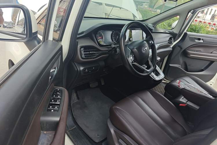 Used GAC Trumpchi M6 2019 270T Automatic Prestige Edition (6-seater) - China V Standard Driver Seat