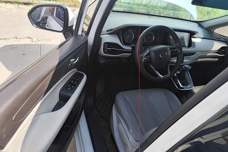 Used GAC Trumpchi M6 2019 270T DCT Elite Edition (7-seater) China VI Driver Seat