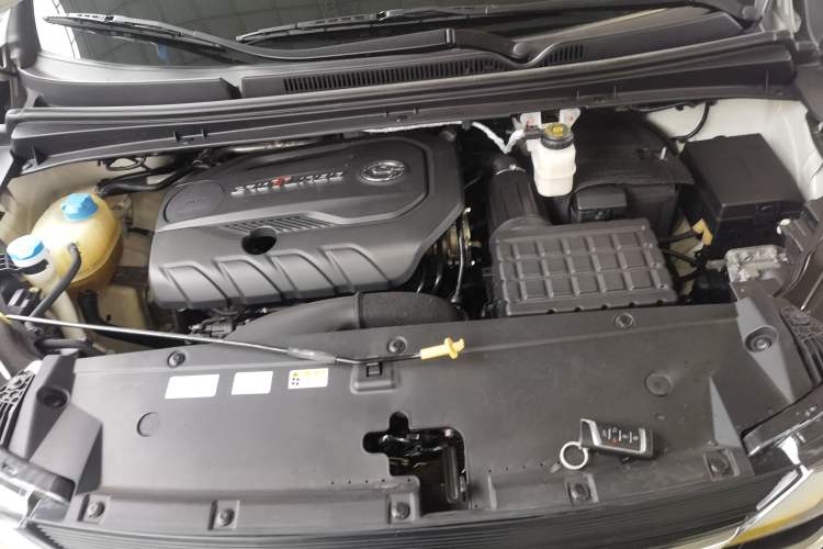 Used GAC Trumpchi M6 2019 270T DCT Luxury Edition (7-seater) China VI Engine Bay