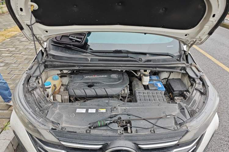 Used GAC Trumpchi M6 2019 270T Automatic Luxury Edition (7-seater) China V Standard Engine Bay