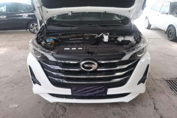 Used GAC Trumpchi M6 2019 270T Automatic Prestige Edition (6-seater) - China V Standard Engine Bay