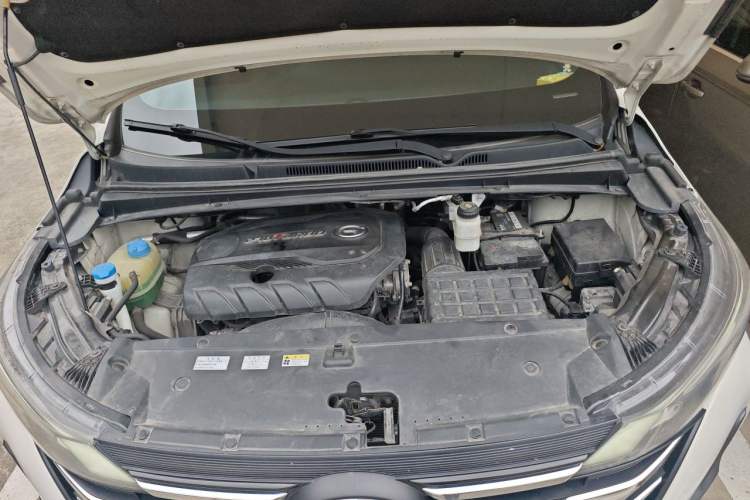 Used GAC Trumpchi M6 2019 270T Automatic Prestige Edition (7-seater) China V Standard Engine Bay