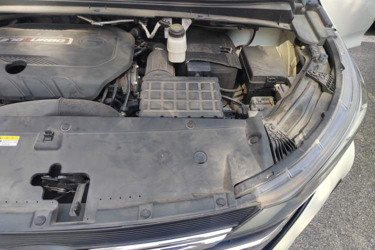 Used GAC Trumpchi M6 2019 270T DCT Luxury Edition (6-seater) China VI Engine Bay Left