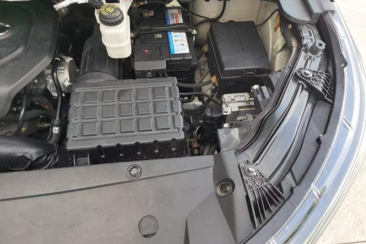 Used GAC Trumpchi M6 2019 270T Automatic Elite Edition (7-seater) China V Standard Engine Bay Left
