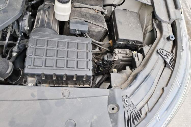 Used GAC Trumpchi M6 2019 270T DCT Luxury Edition (7-seater) China VI Engine Bay Left