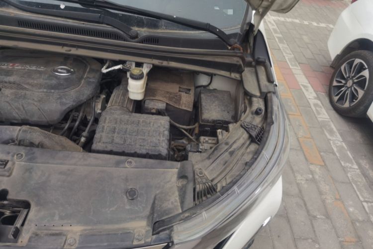 Used GAC Trumpchi M6 2019 270T DCT Luxury Edition (6-seater) China VI Engine Bay Left