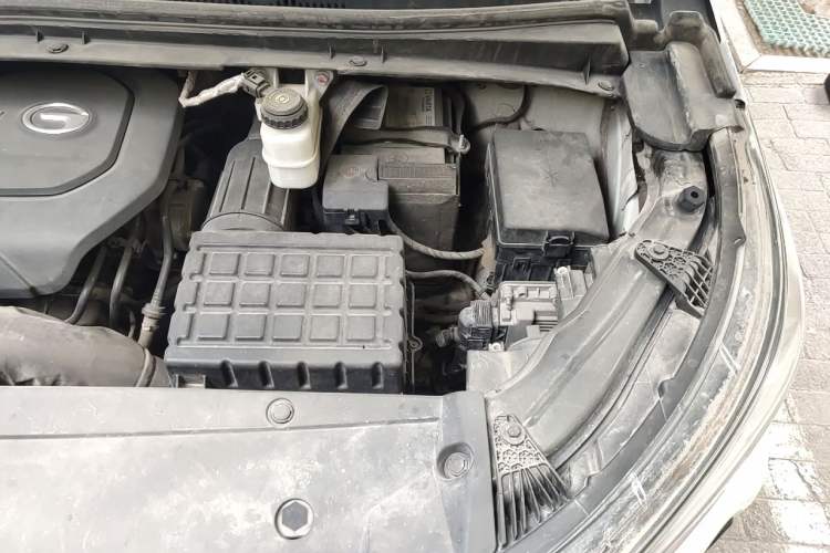 Used GAC Trumpchi M6 2019 270T DCT Luxury Edition (7-seater) China VI Engine Bay Left