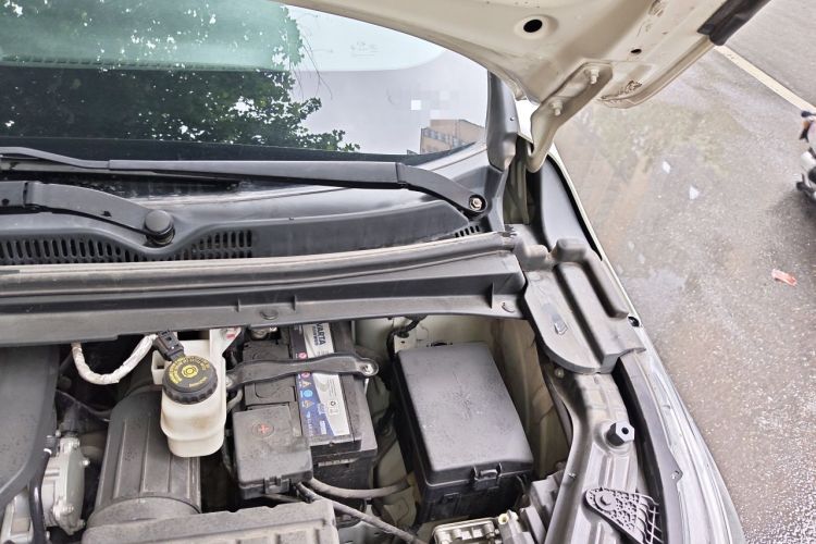 Used GAC Trumpchi M6 2019 270T Automatic Prestige Edition (6-seater) - China V Standard Engine Bay Left