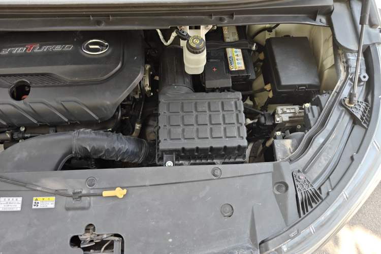 Used GAC Trumpchi M6 2019 270T Automatic Luxury Edition (7-seater) China V Standard Engine Bay Left
