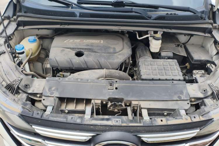Used GAC Trumpchi M6 2019 270T DCT Elite Edition (7-seater) China VI Engine Bay