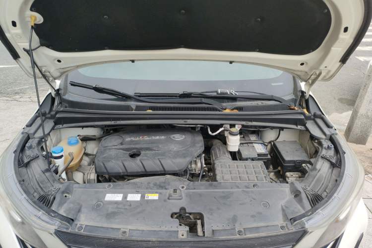 Used GAC Trumpchi M6 2019 270T Automatic Luxury Edition (6-seater) - China V Standard Engine Bay