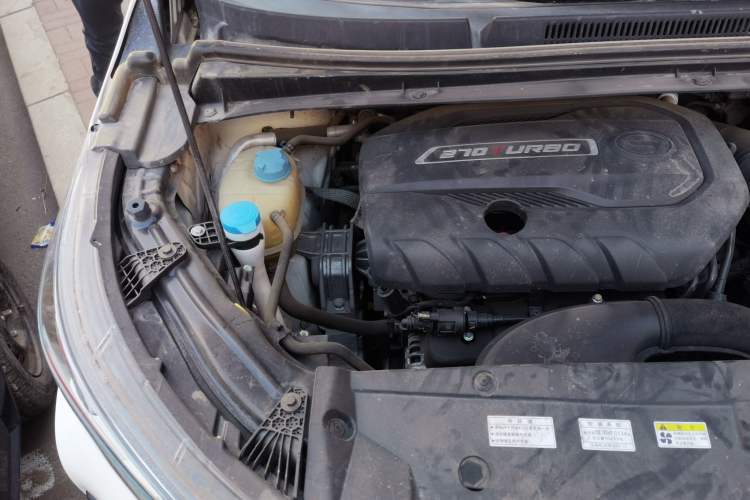 Used GAC Trumpchi M6 2019 270T Manual Elite Edition (7-seater) China VI Engine Bay Right