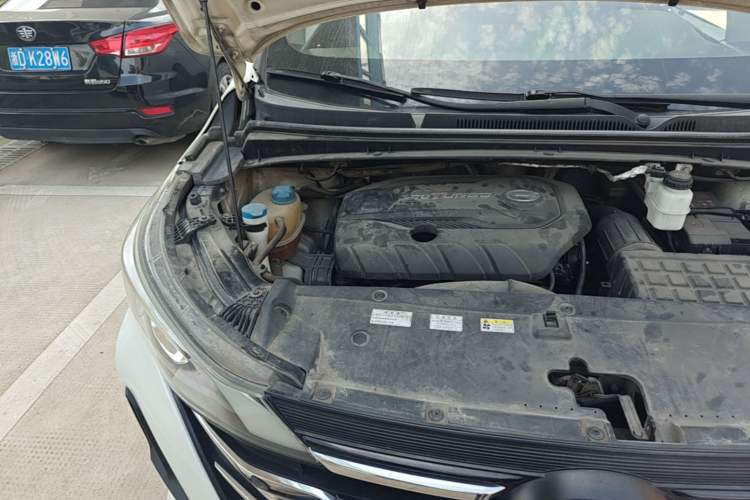 Used GAC Trumpchi M6 2019 270T Automatic Prestige Edition (6-seater) - China V Standard Engine Bay Right