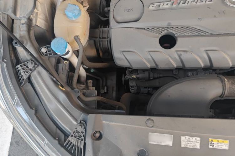 Used GAC Trumpchi M6 2019 270T DCT Luxury Edition (7-seater) China VI Engine Bay Right
